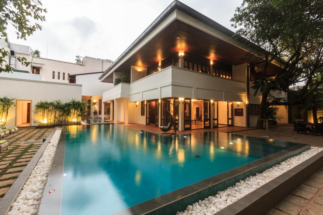 Colombo Court Hotel & Spa Екстер'єр фото